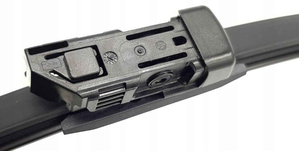 BOSCH AEROTWIN PLUS 700 AP28U - BSA700-1