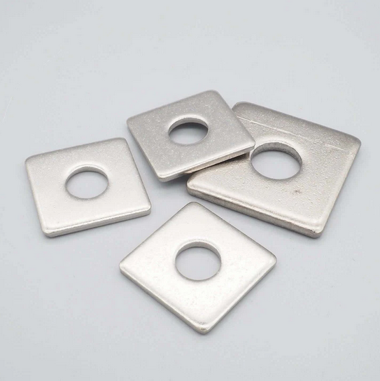 Fyrkantsbricka 11X30X3MM FZB - A111910