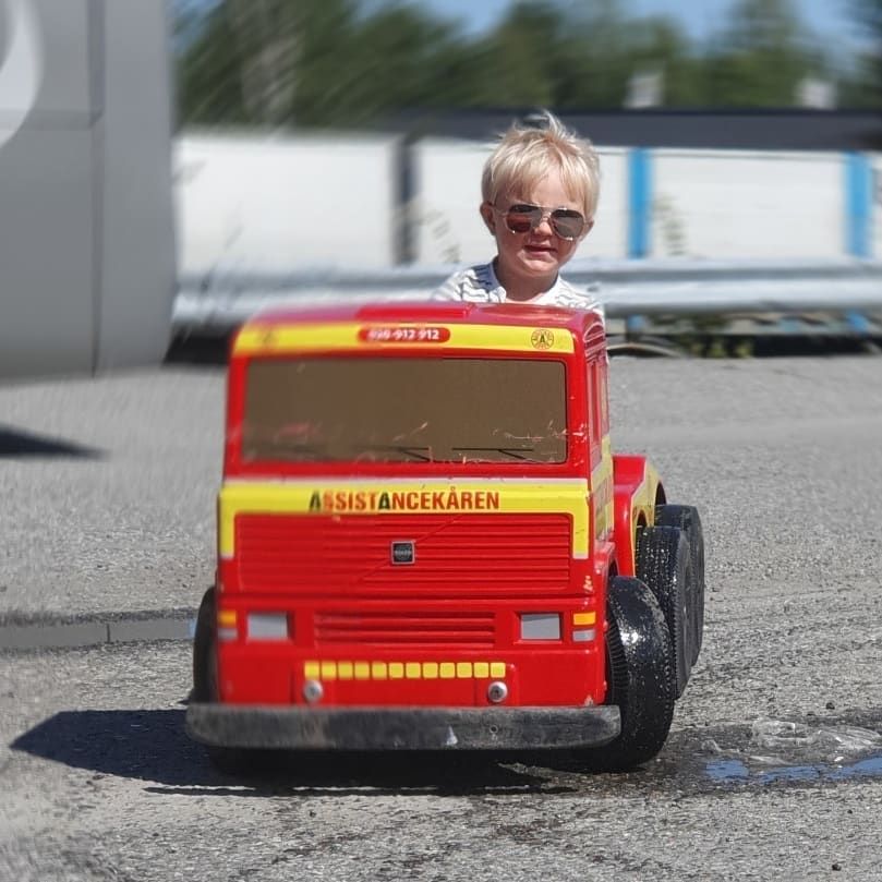 ASSISTANCEKÅREN LÄTT LASTBIL - ASSI2