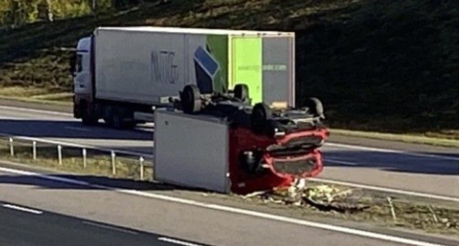 ASSISTANCEKÅREN LÄTT LASTBIL - ASSI2